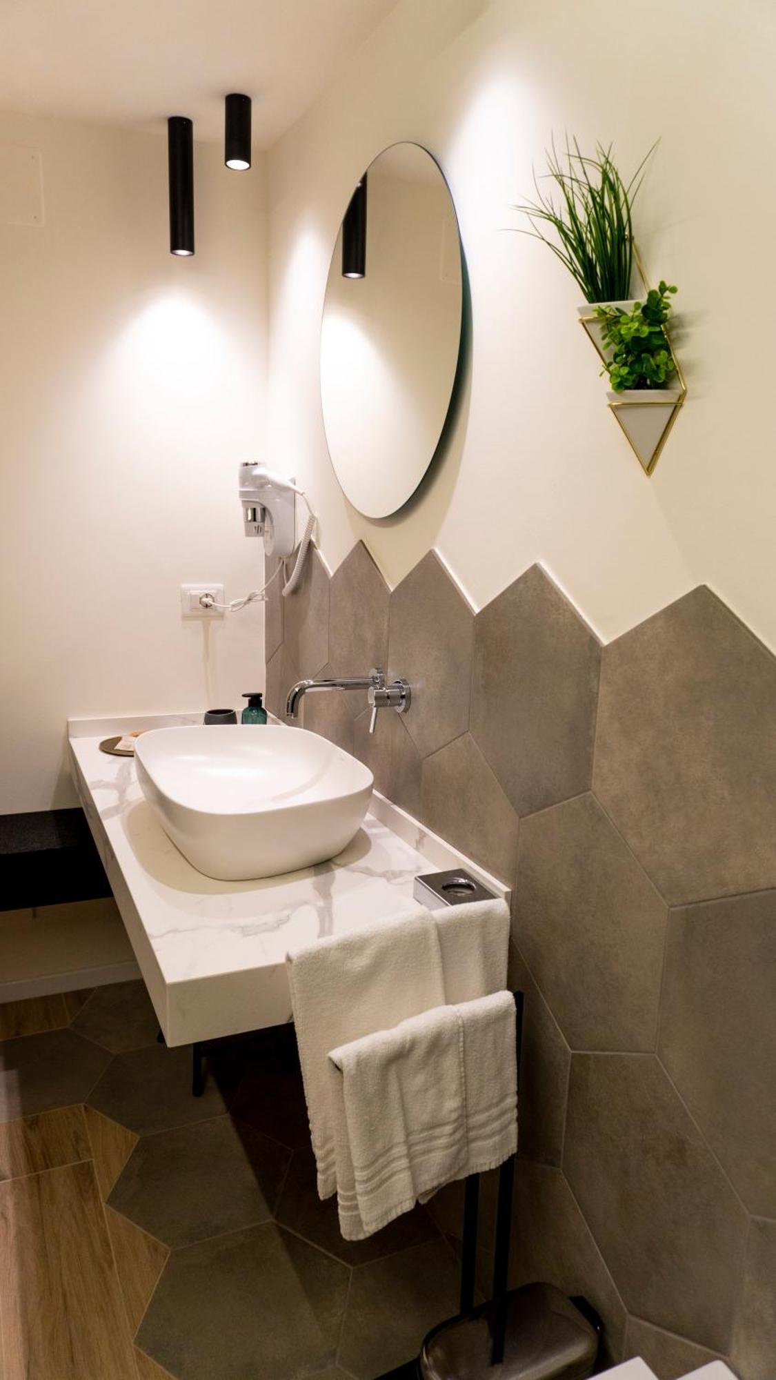 Notti D'Autore Suites คาตาเนีย ภายนอก รูปภาพ